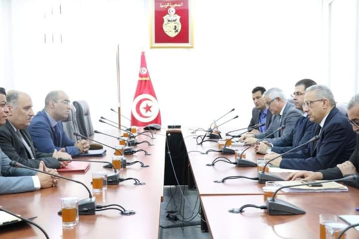 بلاغ صحفي: اجتماع عمل لتعزيز الاستعدادات لموسم الحج القادم