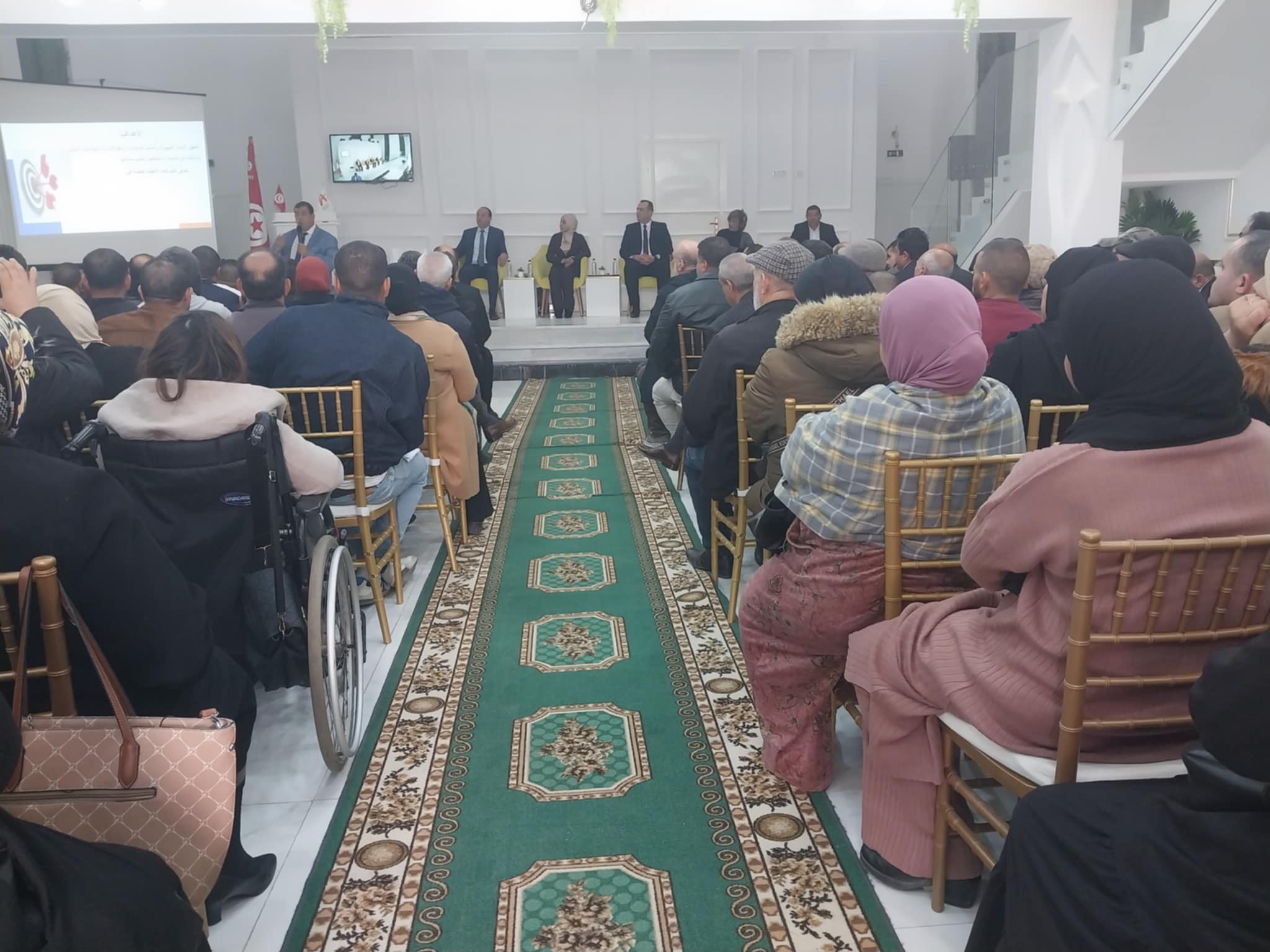 ملتقى جهوي للشّركات الأهليّة بولاية تطاوين بإشراف كاتبة الدّولة  المكلّفة بالشّركات الأهليّة