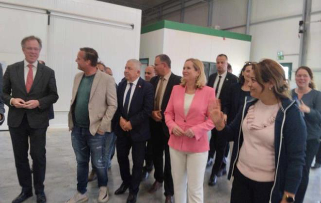 قابس : وزيرة التجارة الخارجية والتعاون الانمائي بالمملكة الهولندية تزور مشروع " فرحة الهيشة "