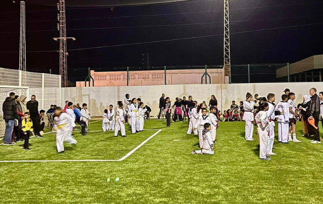 سيدي بوزيد: افتتاح الملعب المعشب بدار الشباب بالمكناسي