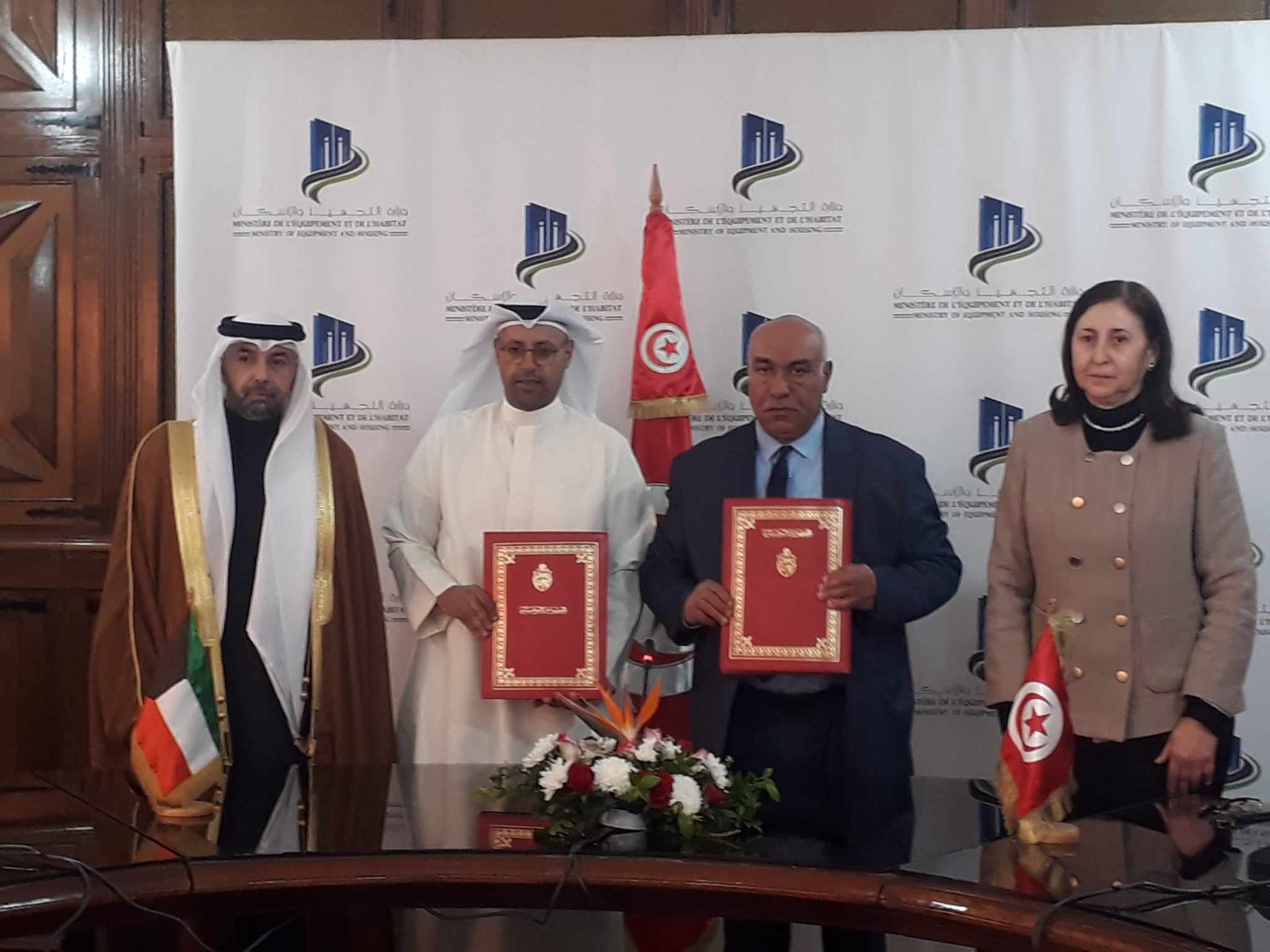 بكلفة 358 مليون دينار: توقيع عقود بناء 4 مستشفيات جهوية