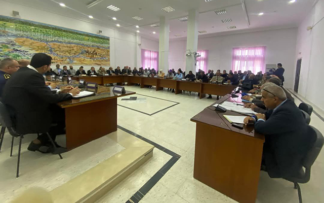 مدنين : جلسة عمل لمتابعة الوضع البيئي وجهود تحسينه والاستغلال الامثل للامكانيات المتاحة