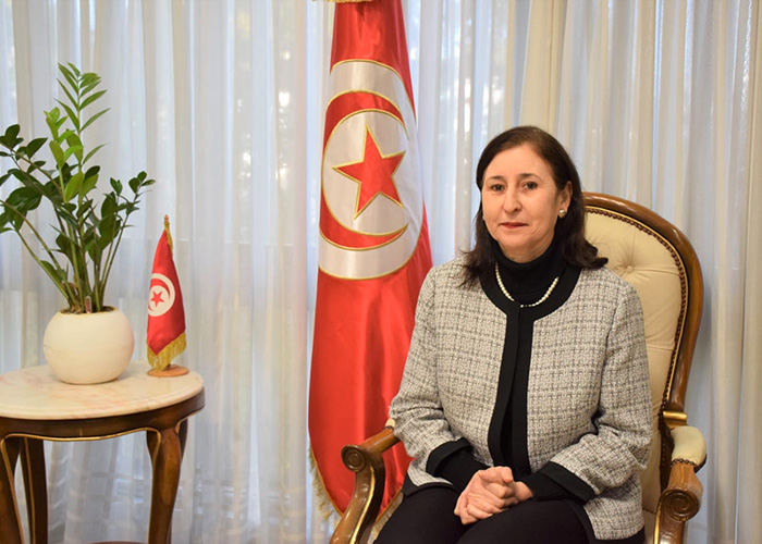 السيرة الذاتية لرئيسة الحكومة سارة الزعفراني الزنزري