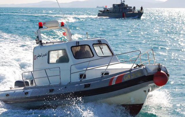 إنقاذ بحارة بعد غرق مركبهم بسواحل اللواتة من ولاية ببنزرت (الحرس الوطني)