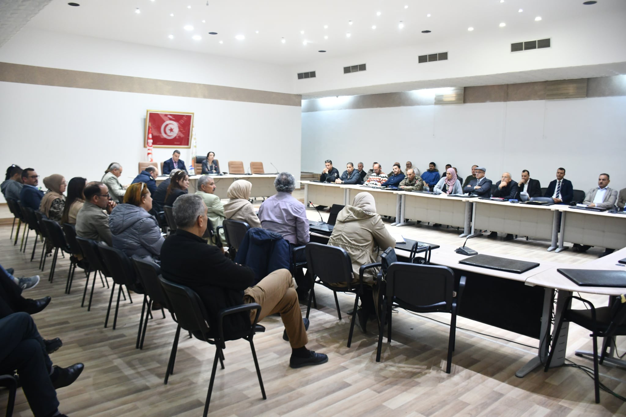نابل تتوقّى من الجراد الصحراوي