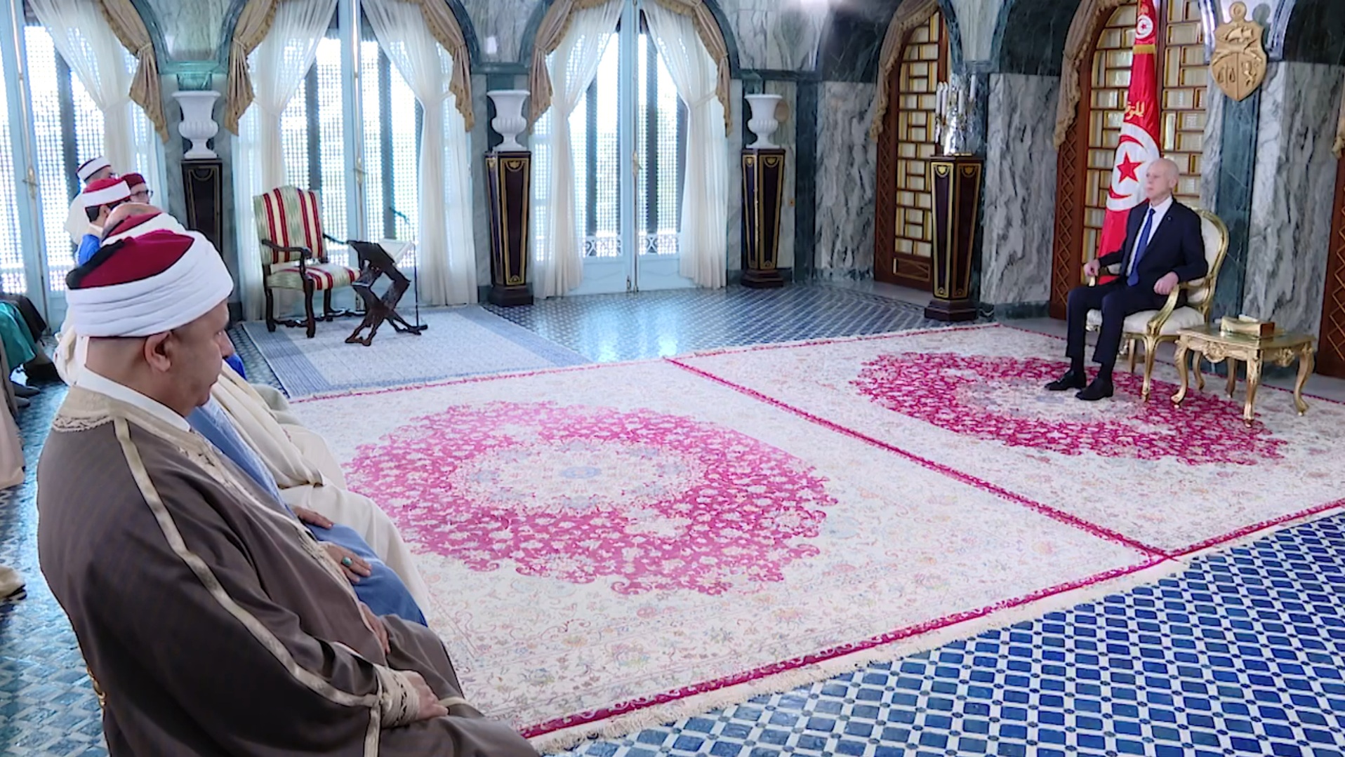 رئيس الجمهورية يشرف على موكب تكريم للمتفوقين في حفظ القرآن الكريم