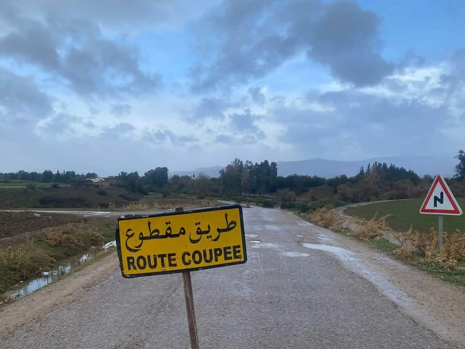 اغلاق الطريق الرابطة بين وادي مليز  وجندوبة وغار الدماء