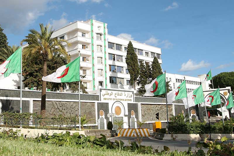 الجزائر: إسقاط طائرة بدون طيار مسلحة اخترقت الحدود الجزائرية