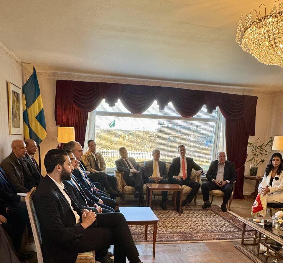 وزير الخارجية يلتقي عددا من أبناء الجالية التونسية المقيمة بالسويد والدنمارك