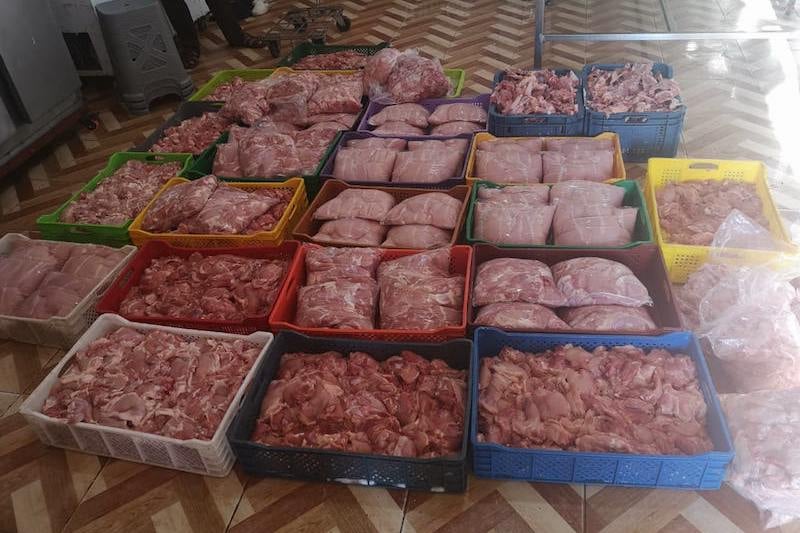 جندوبة: حجز 120 كغ من لحوم الدجاج على متن شاحنة غير مجهّزة بالتبريد