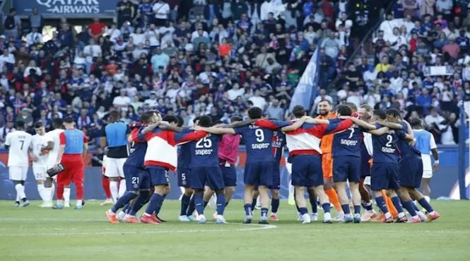 البطولة الفرنسية : باريس سان جيرمان يحسم اللقب للمرة الــ 13 في تاريخه