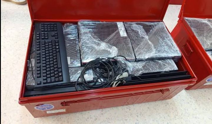  مدنين : توزيع 100 حاسوب على عدد من المؤسسات التربوية بجربة 