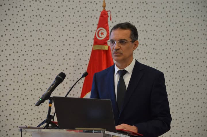 وزير الفلاحة يعلن عن ملامح الاستراتيجية الوطنية لمواجهة نقص المياه
