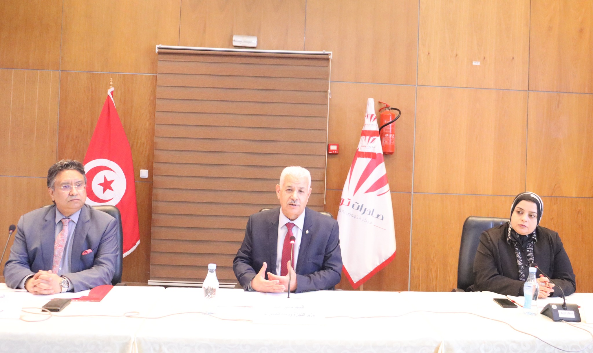 وزير التجارة يدعو الى تصدير منتجات تونسية ذات قيمة عالية وتدعيم موقعها محليا وعالميا