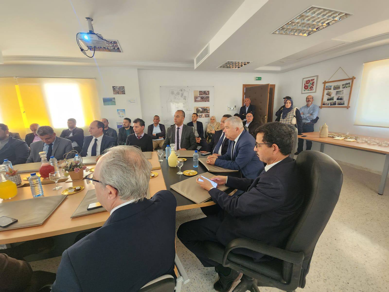 مدنين: كاتب الدولة المكلّف بالمياه يعطي شارة انطلاق الاستغلال الفعلي للعدادات الذّكيّة بمنطقة سدويكش من معتمدية جربة ميدون