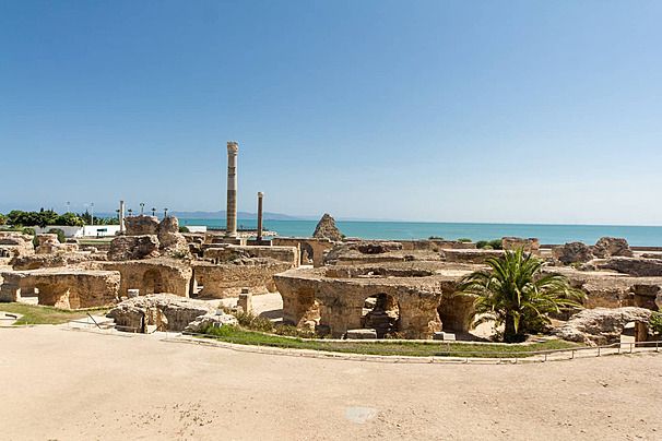 طقس مغيم جزئيا بأغلب الجهات  ودرجات الحرارة تتراوح بين 22 و 33 درجة