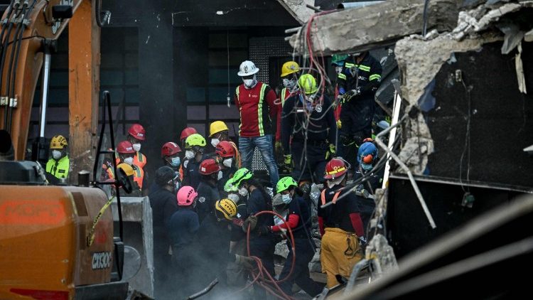  ارتفاع حصيلة قتلى انهيار سقف ملهى ليلي بالدومينيكان إلى 218