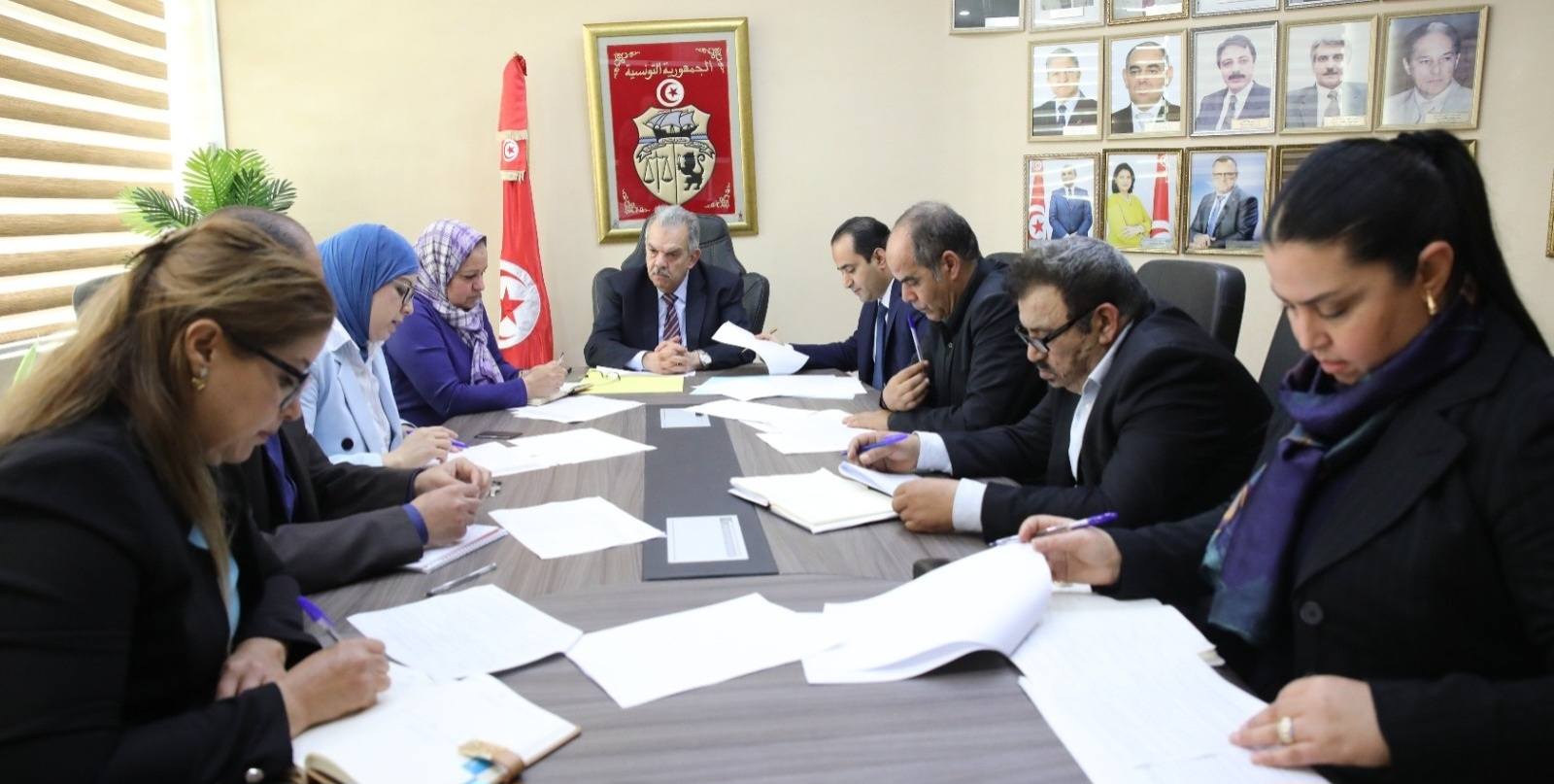   جلسة تقييمية ومشروع إصلاحي لوضعية المنشآت الشبابية والرياضية المُغلقة وغير المستغلة بالجهات ووضع تصوّر جديد وشامل لإنقاذها