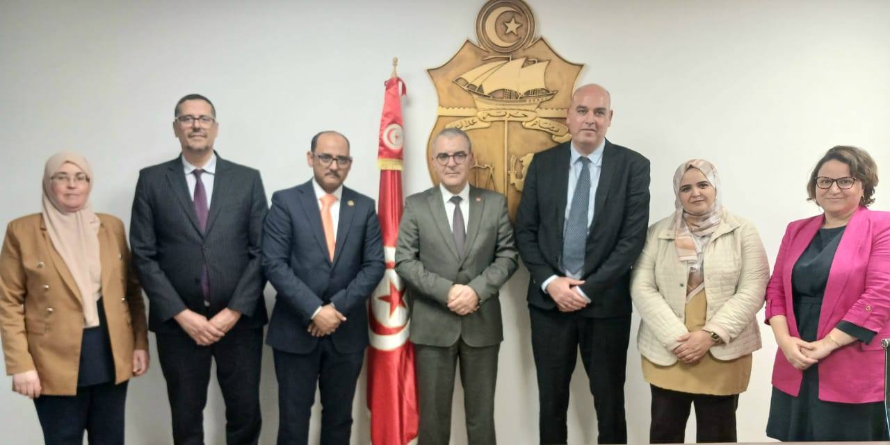 برامج التعاون مع البنك الإسلامي للتنمية للفترة القادمة ، محور لقاء وزير الإقتصاد بالمدير الإقليمي للبنك بالرباط.