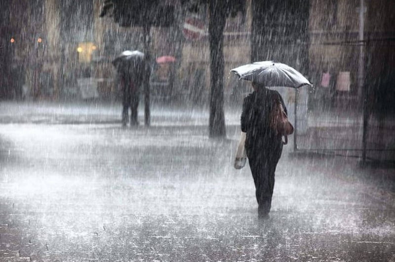 في نشرة محيّنة : أمطار غزيرة بداية من الإثنين  