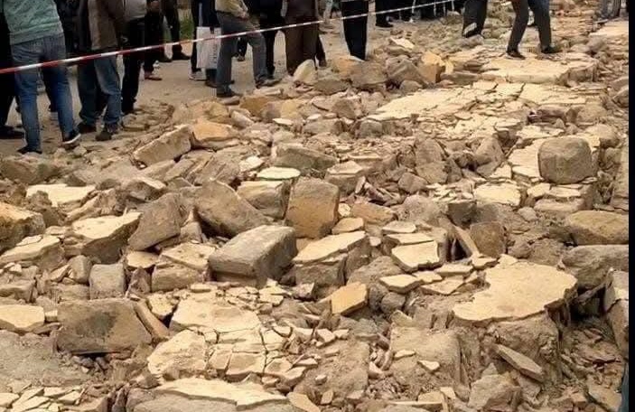 مصدر قضائي: التحقيق في حادث سقوط سور معهد المزونة شمل 5 أطراف بينهم متقاعدون