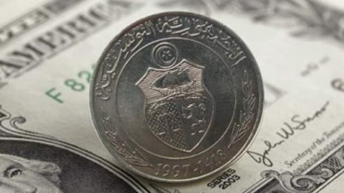 تحسّن سعر صرف الدينار التونسي امام الدولار الامريكي في مستوى 2.99 دينار لأول مرة منذ 2022