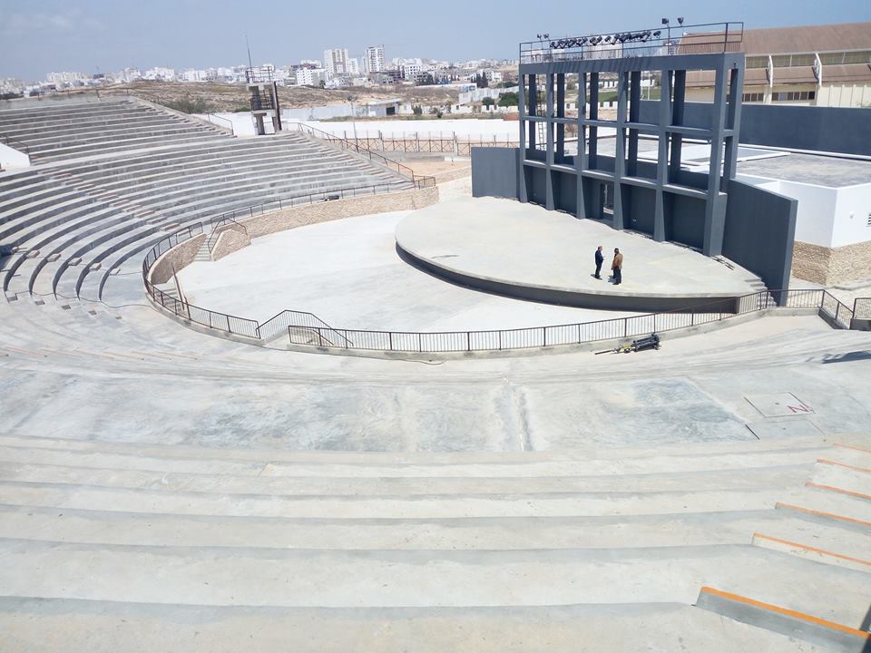 الوكالة العقارية للسكنى تتكفل بتعبيد الطرقات في واجهة و محيط مسرح الهواء الطلق بالحي الأولمبي 