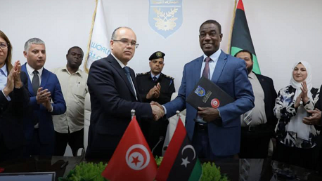 الادارة العامة للديوانة ونظريتها الليبية تتفقان على اعتماد آلية تواصل آنية لمكافة التهريب والجرائم الديوانية