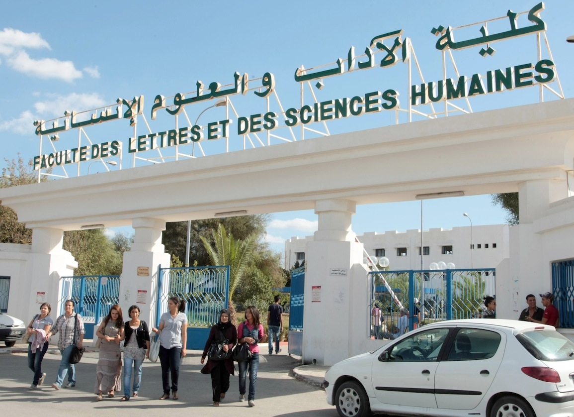 سوسة : ندوة علمية موضوعها : الطفل والدين بكلية الاداب والعلوم الانسانية