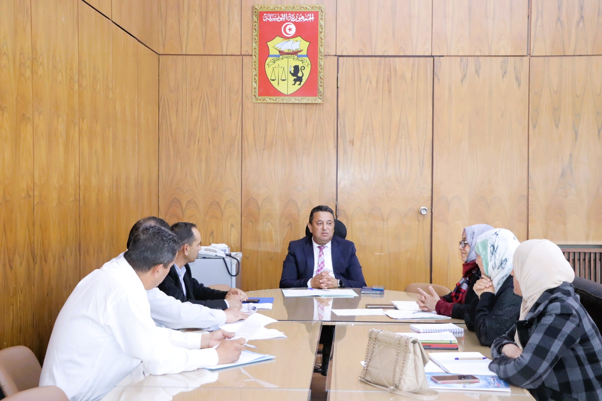 مدنين: جلسة افتتاحية لانطلاق اشغال اللجنة الجهوية للاحاطة بالشركات الاهلية
