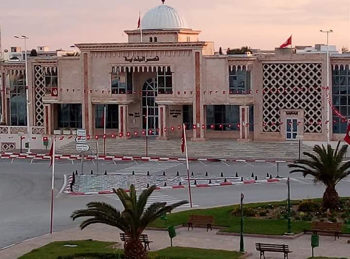 حملة لفائدة المؤسسات التربوية بقصر هلال