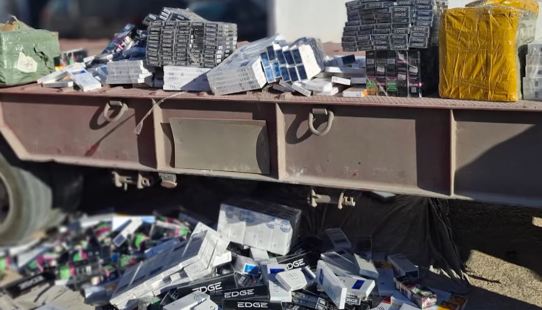 حجز كمية هامة من السجائر والبضائع المهربة بقيمة تفوق المليون دينار (فيديو)