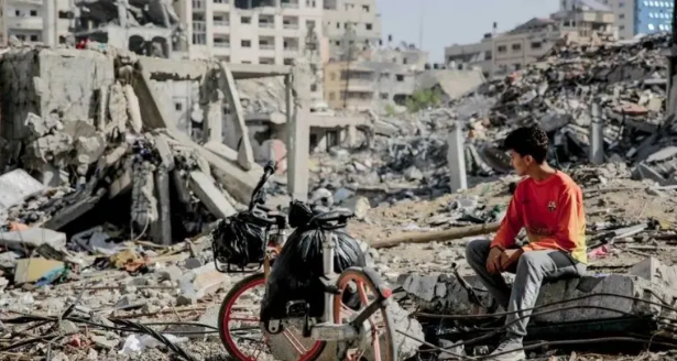 غزة : استشهاد 5 فلسطينيين في قصف للاحتلال