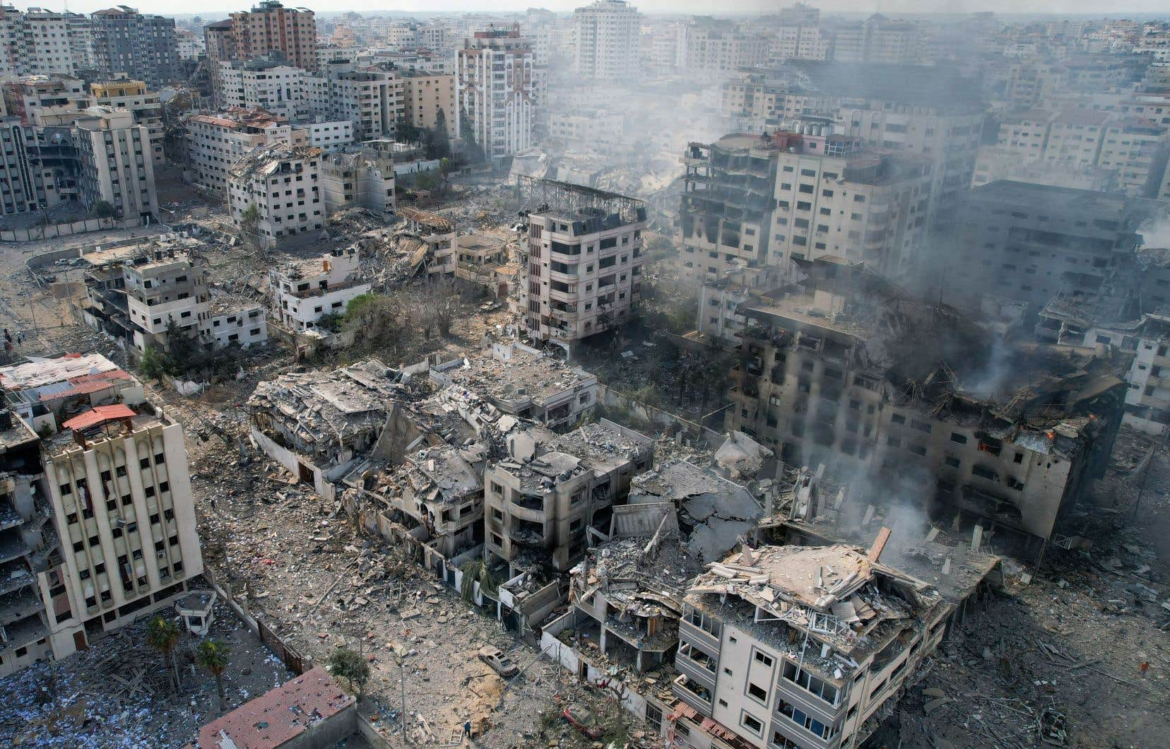 العدوان الصهيوني : 12 شهيدا إثر قصف الاحتلال عدة مناطق في قطاع غزة