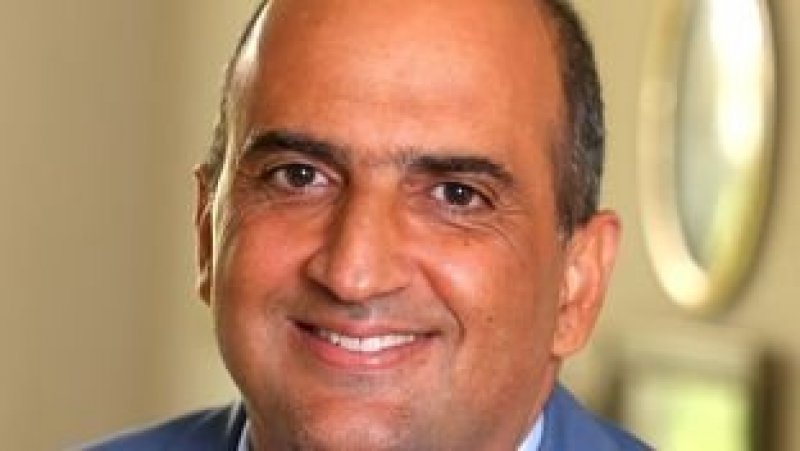 انتخاب مصطفى العروسي، رئيسا للاتحاد الافريقي للصيادلة