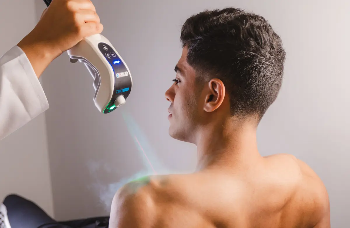 مختصون في الطب الفيزيائي يقترحون خلال مؤتمر علمي وطني إدخال تقنية العلاج بالتبريد إلى تونس