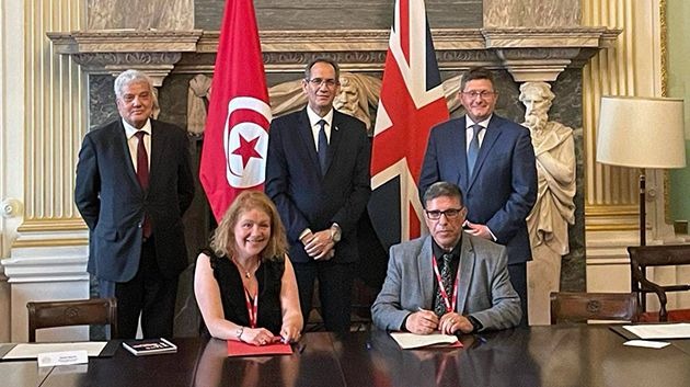 الدورة الثامنة للجنة المشتركة التونسية البريطانية للتعاون في مجال التعليم العالي والبحث العلمي تنهي أشغالها وتعتمد خطة عمل