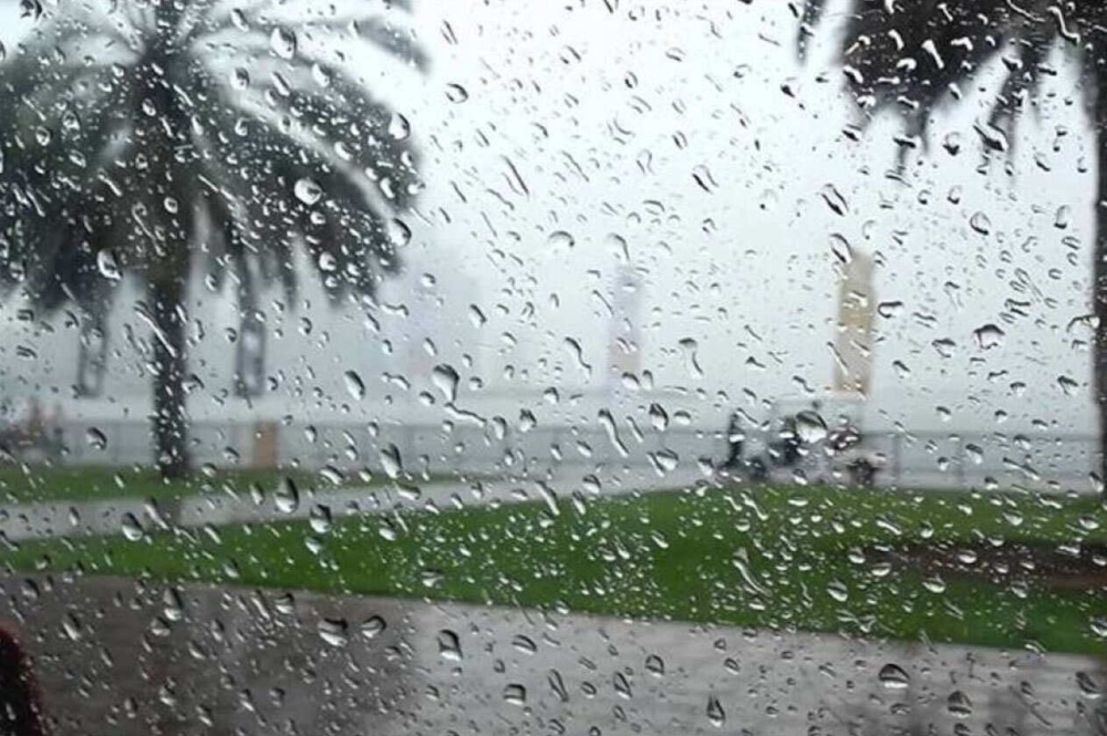 طقس اليوم: أمطار متفرقة وأحيانا غزيرة