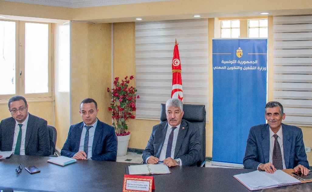 جلسة عمل بوزارة التشغيل تبحث تقدم البرامج والمشاريع المشتركة بين الوزارة والوكالة الفرنسية للتنمية