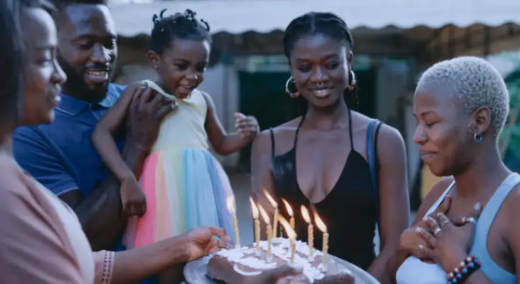 Festival de Cannes 2025 : le film tunisien Promis le ciel dévoile sa première bande-annonce