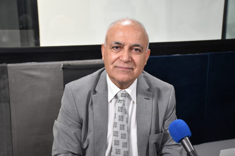 خبير جبائي لاذاعة المنستير: هذه الحالات التي يكون فيها المقيم بالخارج مطالب بالتصريح بمداخيله بتونس.