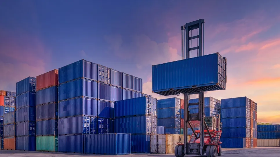 العجز التجاري لتونس يتعمّق إلى 54 بالمائة خلال الأشهر الأربعة الأولى من 2025