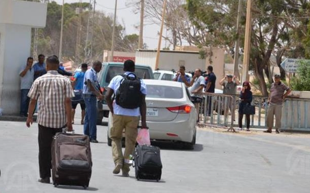 Tripoli retrouve le calme après les violences : les frontières tuniso-libyennes restent ouvertes