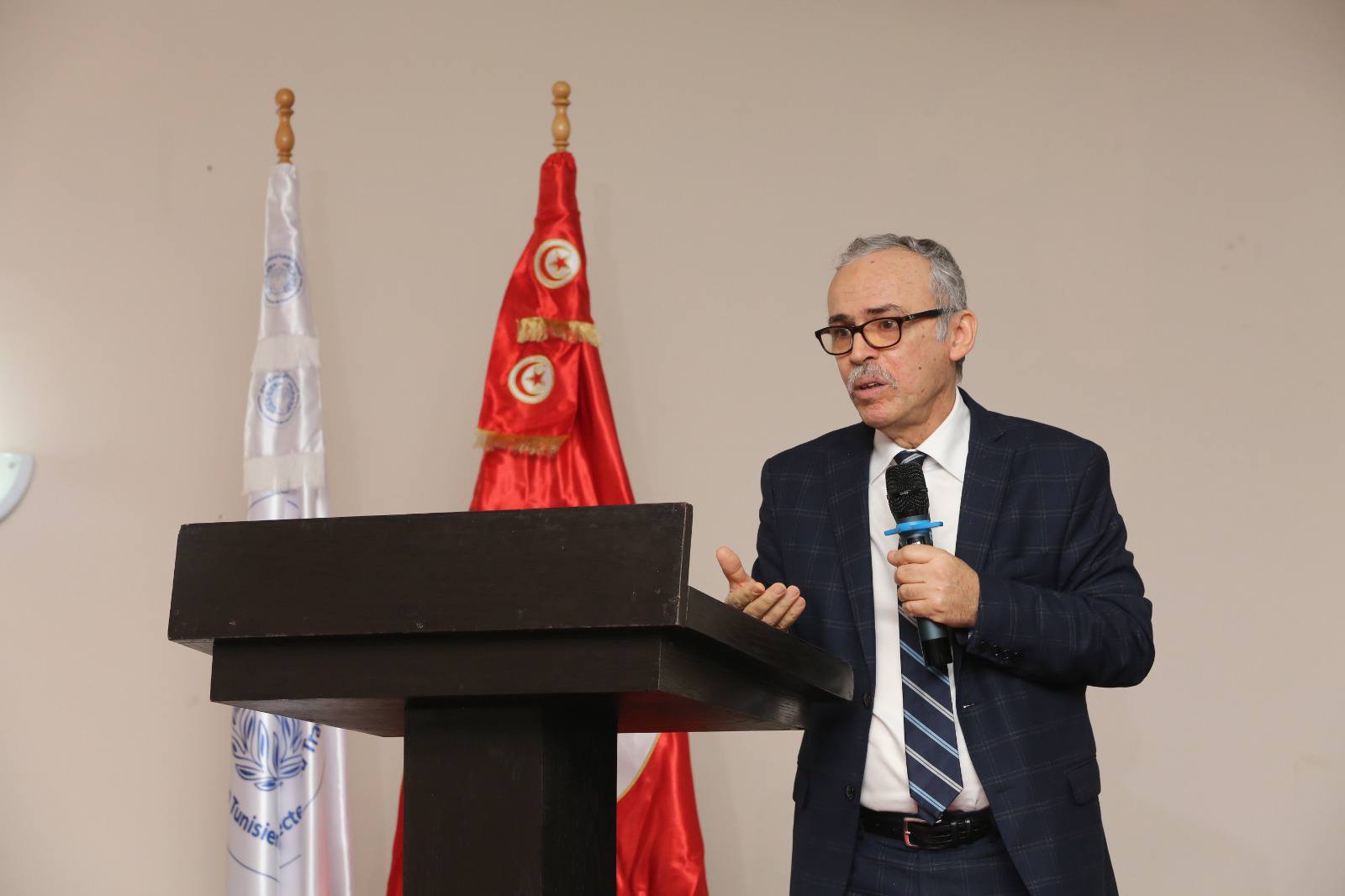 وزير الشؤون الاجتماعية يفتتح أشغال الملتقى العلمي حول الأحكام الجديدة في مجلة الشغل