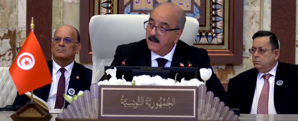 القمة العربية: تونس تدعو إلى التدخل العاجل  لتوفير الحماية للشعب الفلسطيني