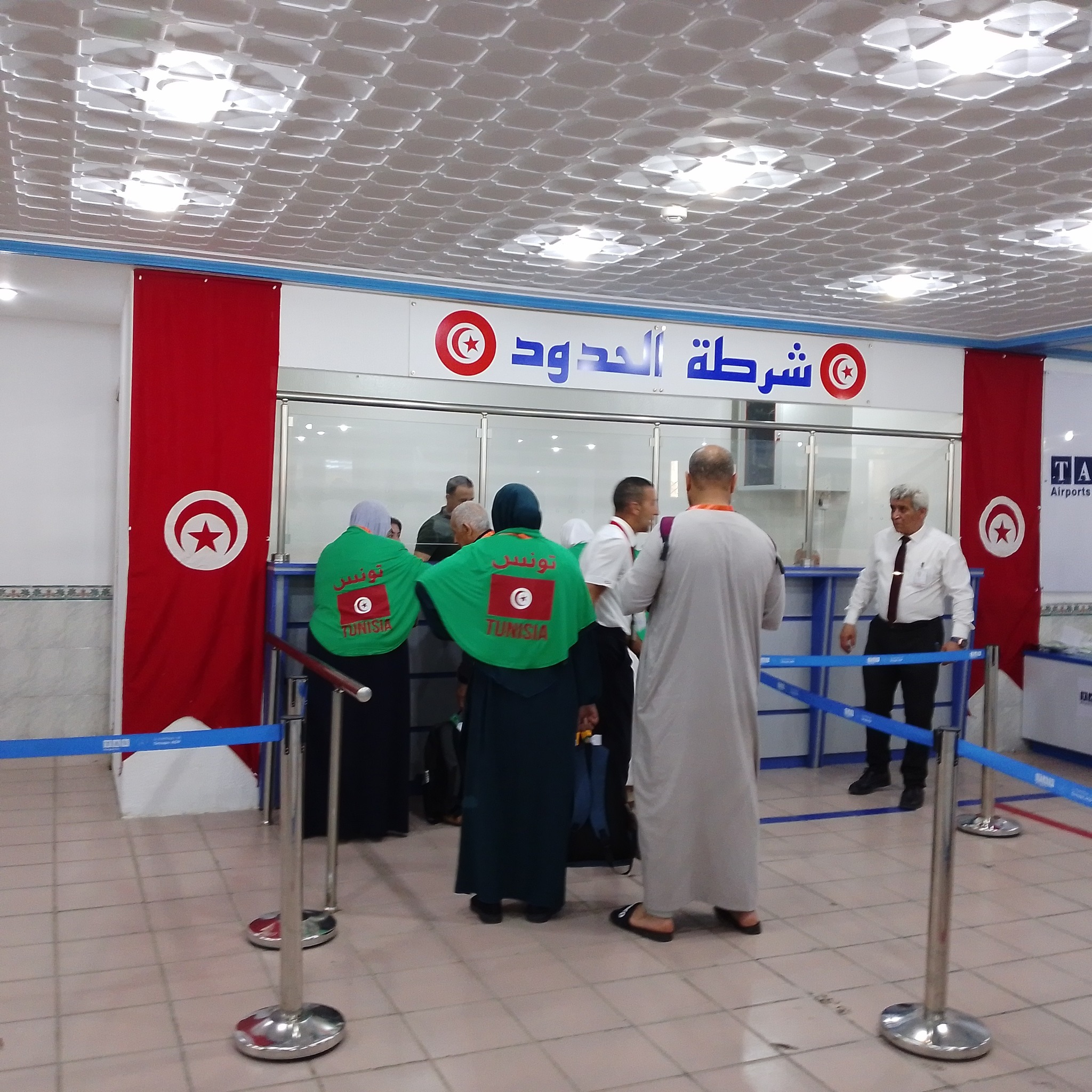 حج :10 آلاف و982 حاجة و حاجة و 43 رحلة جوية ذهابا و ايابا 
