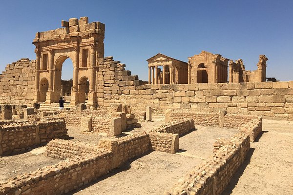 مدير عام الديوان الوطني للسياحة: مؤشرات النشاط السياحي بالقصرين دون المأمول سنة 2024 ومساعٍ للنهوض بالقطاع وتطويره