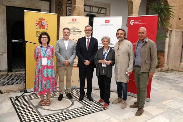 المركز الوطني للخزف الفني ينظم دورة تدريبية لترميم القطع الخزفية لفائدة مختصّين من 5 متاحف وطنية