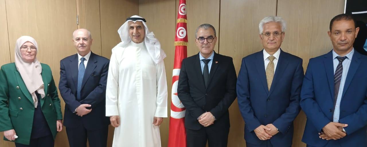 تعزيز التعاون بين تونس والصندوق العربي للانماء الإقتصادى والاجتماعى، محور لقاء وزير الإقتصاد بالمدير العام للصندوق.