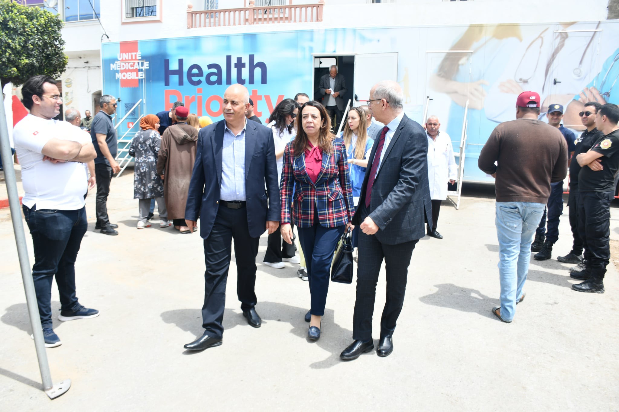 الجمعية التونسية لأمراض وجراحة القلب والشرايين تنظم قافلة صحية بمدينة الهوارية من ولاية نابل.